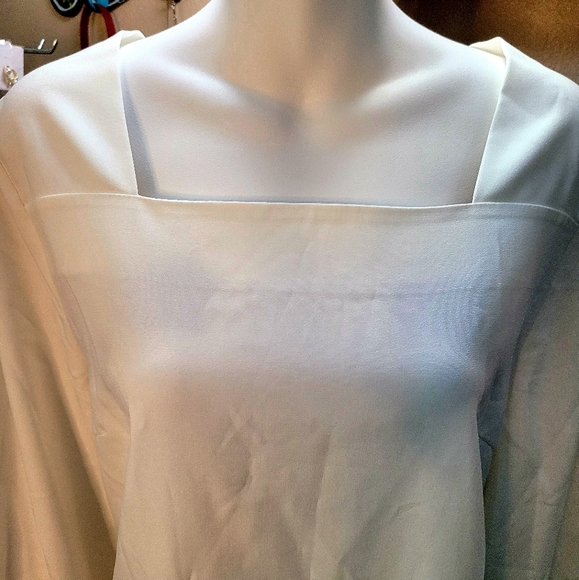 women's long sleeves blouse - Picture 2 of 4
